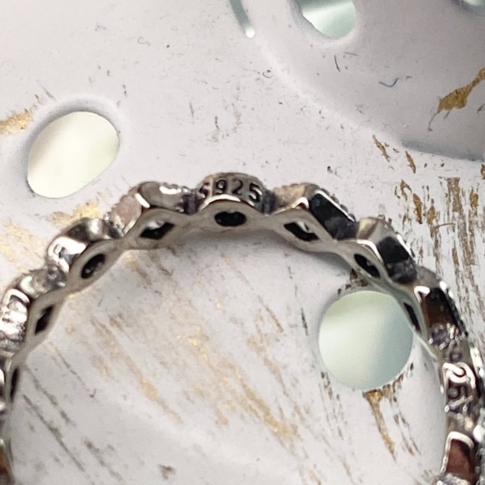 925 Sterling Silver Stackable Cubic Zirconia Ring Size 7 - Picture 4 of 8